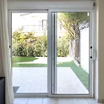 Cozy Family Home In Kiato شقة *