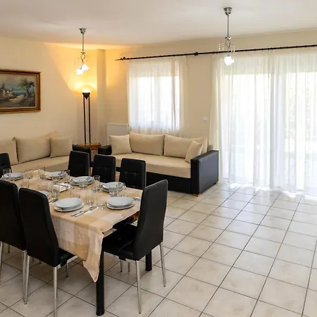 Apartment Cozy Family In